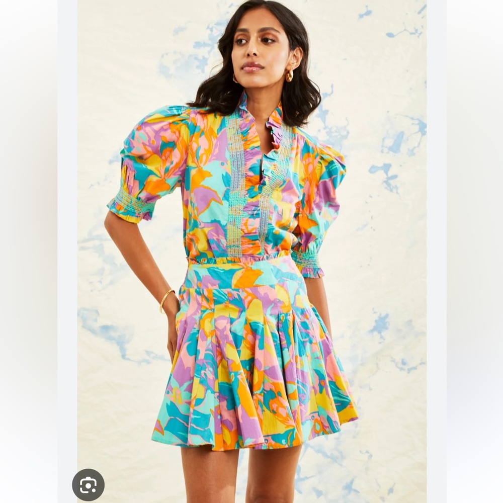 Love The Label Zuri Top Short Sleeve